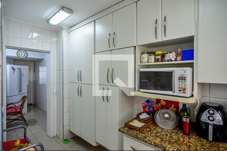 Apartamento à venda com 202m², 4 quartos e 3 vagas Apartamento à venda com 202m², 4 quartos e 3 vagasCozinha