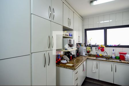 Apartamento à venda com 202m², 4 quartos e 3 vagas Apartamento à venda com 202m², 4 quartos e 3 vagasCozinha