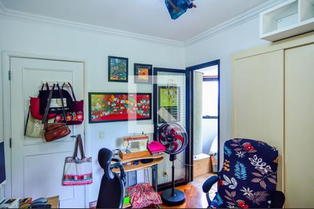 Apartamento à venda com 202m², 4 quartos e 3 vagas Apartamento à venda com 202m², 4 quartos e 3 vagasQuarto 1