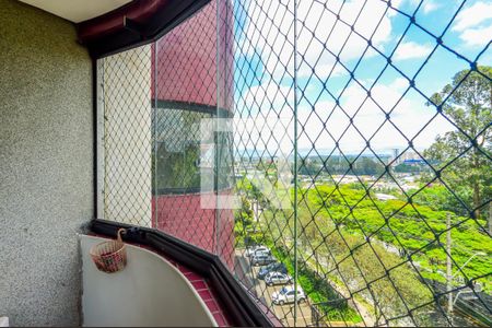 Apartamento à venda com 202m², 4 quartos e 3 vagas Apartamento à venda com 202m², 4 quartos e 3 vagasSuíte 2-Sacada