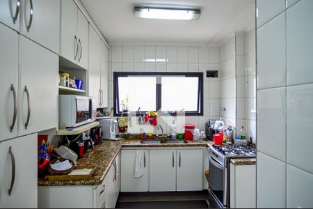 Apartamento à venda com 202m², 4 quartos e 3 vagas Apartamento à venda com 202m², 4 quartos e 3 vagasCozinha