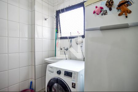 Apartamento à venda com 202m², 4 quartos e 3 vagas Apartamento à venda com 202m², 4 quartos e 3 vagasÁrea de Serviço