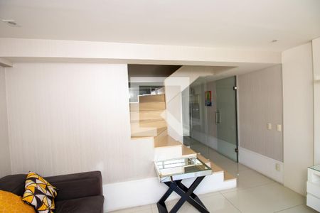 Sala de apartamento para alugar com 2 quartos, 99m² em Barra da Tijuca, Rio de Janeiro