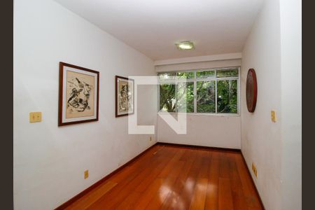 Quarto de apartamento para alugar com 4 quartos, 145m² em Cruzeiro, Belo Horizonte