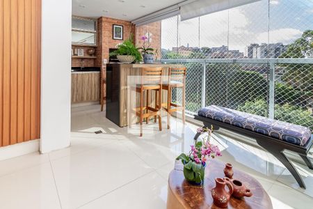 Varanda de apartamento à venda com 3 quartos, 131m² em Vila Ipojuca, São Paulo