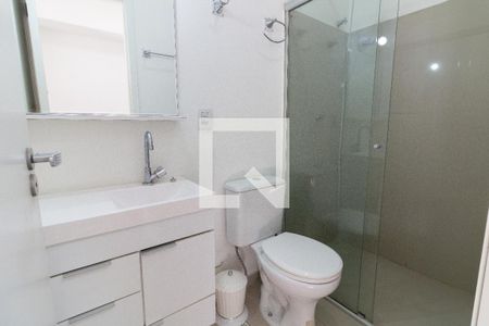 Banheiro de kitnet/studio para alugar com 1 quarto, 18m² em Butantã, São Paulo