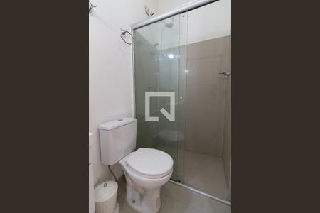 Banheiro de kitnet/studio para alugar com 1 quarto, 18m² em Butantã, São Paulo