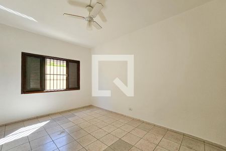 Sala de apartamento para alugar com 2 quartos, 80m² em Jardim Las Palmas, Guarujá