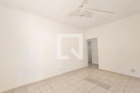 Sala de apartamento para alugar com 2 quartos, 80m² em Jardim Las Palmas, Guarujá