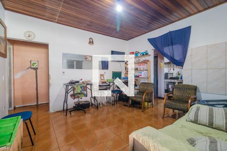 Sala de casa à venda com 6 quartos, 300m² em Coronel Aparicio Borges, Porto Alegre