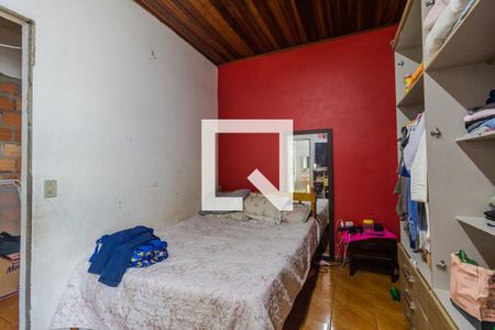 Quarto de casa à venda com 6 quartos, 300m² em Coronel Aparicio Borges, Porto Alegre