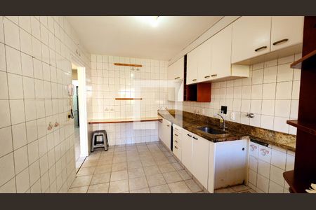 Cozinha e Área de Serviço de apartamento à venda com 2 quartos, 58m² em Parque Residencial Eloy Chaves, Jundiaí