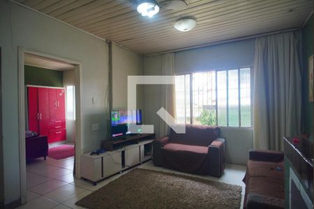 Sala  de casa à venda com 4 quartos, 180m² em Santo Afonso, Novo Hamburgo