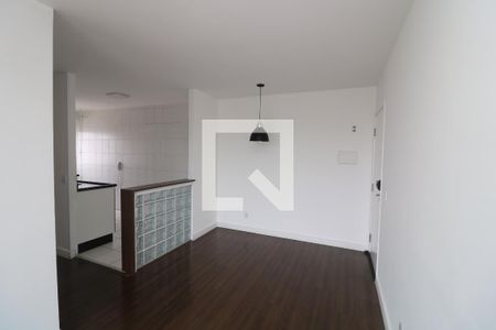 Sala de apartamento para alugar com 2 quartos, 45m² em Vila Antonieta, São Paulo