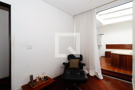 Suíte 1 de casa à venda com 3 quartos, 390m² em Vila Sonia, São Paulo