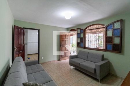 Sala de casa à venda com 2 quartos, 80m² em Alípio de Melo, Belo Horizonte