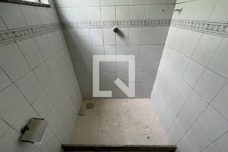 Banheiro de apartamento para alugar com 1 quarto, 40m² em Parque João Pessoa, Duque de Caxias