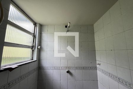 Banheiro de apartamento para alugar com 1 quarto, 40m² em Parque João Pessoa, Duque de Caxias