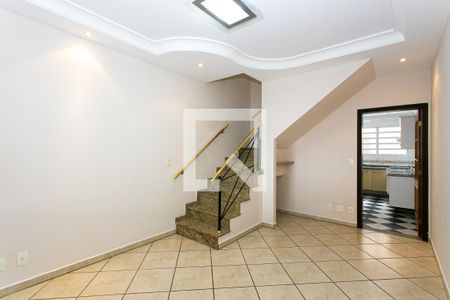 Sala de casa para alugar com 2 quartos, 90m² em Vila Santo Estevão, São Paulo