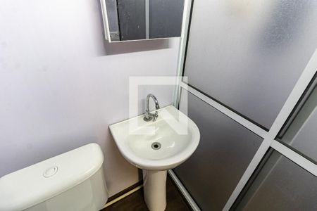 Banheiro de kitnet/studio para alugar com 1 quarto, 30m² em Liberdade, São Paulo