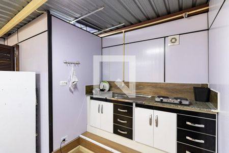 Cozinha de kitnet/studio para alugar com 1 quarto, 30m² em Liberdade, São Paulo