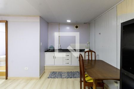 Cozinha de kitnet/studio para alugar com 1 quarto, 25m² em Liberdade, São Paulo