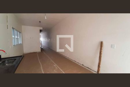 Casa à venda com 155m², 4 quartos e 2 vagas Casa à venda com 155m², 4 quartos e 2 vagasCozinha