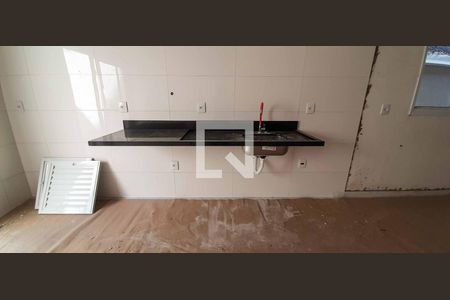 Casa à venda com 155m², 4 quartos e 2 vagas Casa à venda com 155m², 4 quartos e 2 vagasCozinha