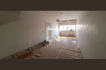 Sala de casa à venda com 4 quartos, 155m² em Bela Vista, Osasco