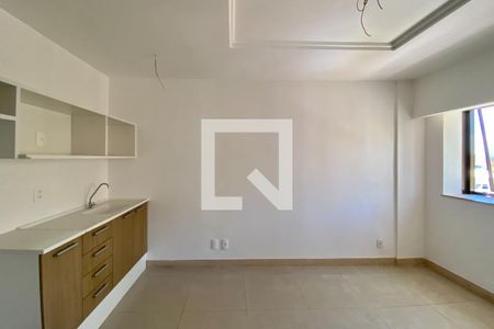 Sala/Quarto de kitnet/studio à venda com 1 quarto, 23m² em Centro, Rio de Janeiro