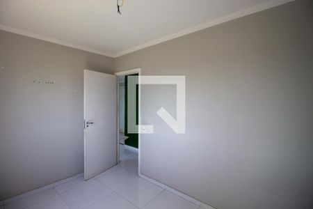 Quarto 1 de apartamento para alugar com 2 quartos, 45m² em Jardim das Oliveiras, Itaquaquecetuba