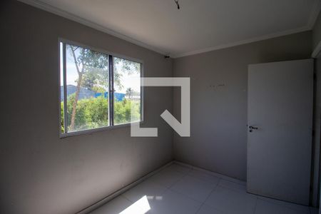 Quarto 1 de apartamento para alugar com 2 quartos, 45m² em Jardim das Oliveiras, Itaquaquecetuba