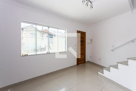 Sala de casa para alugar com 2 quartos, 75m² em Vila Carrão, São Paulo