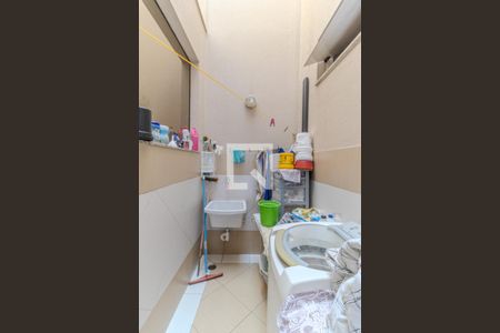 Casa à venda com 519m², 3 quartos e 5 vagas Casa à venda com 519m², 3 quartos e 5 vagasÁrea de Serviço 2