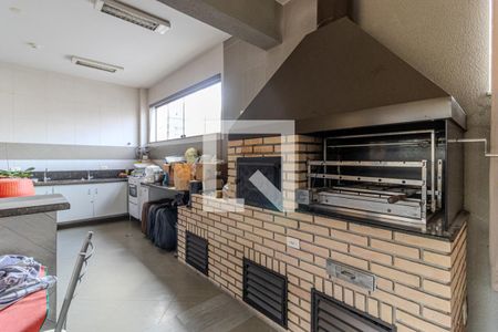 Casa à venda com 519m², 3 quartos e 5 vagas Casa à venda com 519m², 3 quartos e 5 vagasCozinha 2