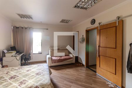 Casa à venda com 519m², 3 quartos e 5 vagas Casa à venda com 519m², 3 quartos e 5 vagasSuíte 2