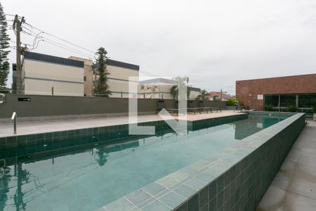 Área comum - Piscina de apartamento à venda com 1 quarto, 46m² em Passo D’areia, Porto Alegre