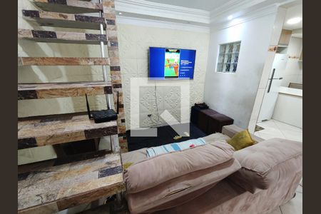 Sala de casa para alugar com 1 quarto, 8m² em Conjunto Residencial Presidente Castello Branco, Ferraz de Vasconcelos