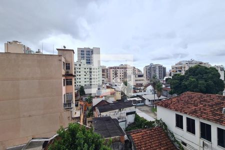 Sala vista de apartamento para alugar com 1 quarto, 55m² em Méier, Rio de Janeiro