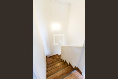 Escada de casa de condomínio para alugar com 2 quartos, 130m² em Bairro Alto, Curitiba