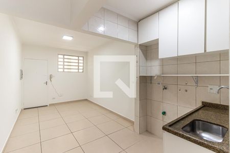 Cozinha de apartamento para alugar com 1 quarto, 53m² em Consolação, São Paulo