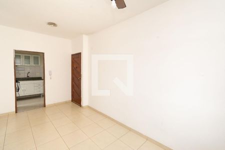 Sala de apartamento para alugar com 2 quartos, 48m² em Centro, Contagem