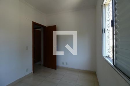 Quarto 2 de apartamento para alugar com 2 quartos, 45m² em Vila Lutécia, Santo André