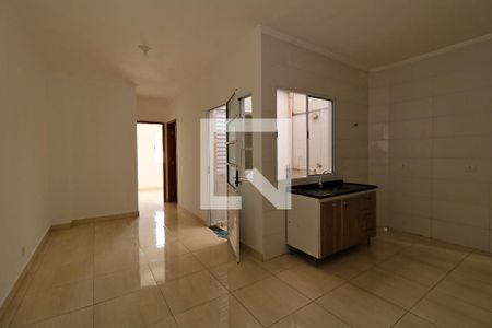 Sala de apartamento para alugar com 2 quartos, 45m² em Vila Lutécia, Santo André