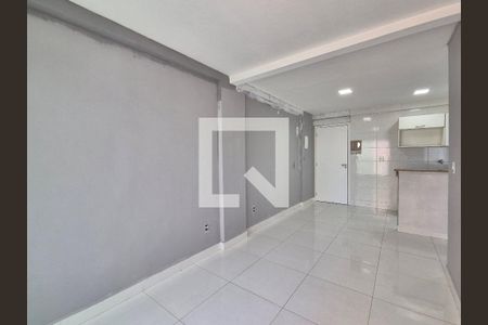 Sala de apartamento para alugar com 1 quarto, 24m² em Recreio dos Bandeirantes, Rio de Janeiro