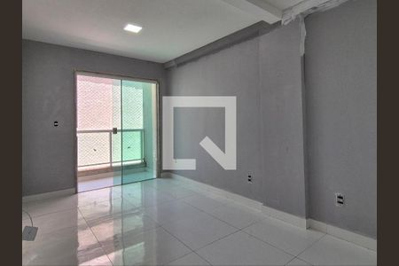 Sala de apartamento para alugar com 1 quarto, 24m² em Recreio dos Bandeirantes, Rio de Janeiro