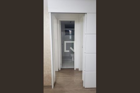 Banheiro de apartamento para alugar com 2 quartos, 47m² em Vila Branca, Jacareí