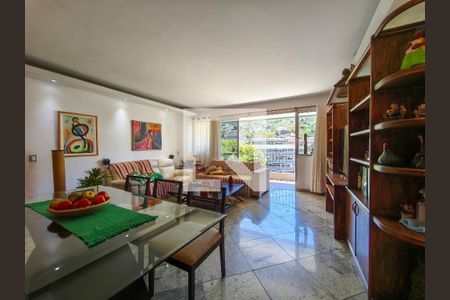 Sala de apartamento para alugar com 4 quartos, 159m² em Tijuca, Rio de Janeiro