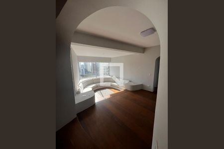 Apartamento à venda com 2 quartos, 117m² em Vila Suzana, São Paulo