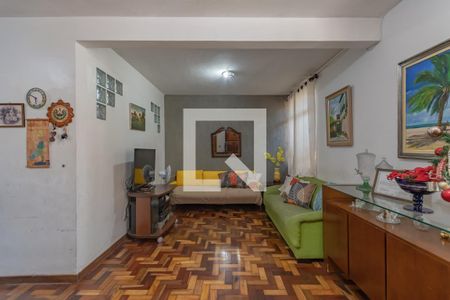 sala de casa à venda com 4 quartos, 300m² em Alípio de Melo, Belo Horizonte